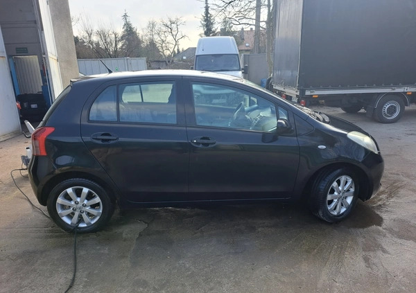 Toyota Yaris cena 15950 przebieg: 231000, rok produkcji 2008 z Poznań małe 29